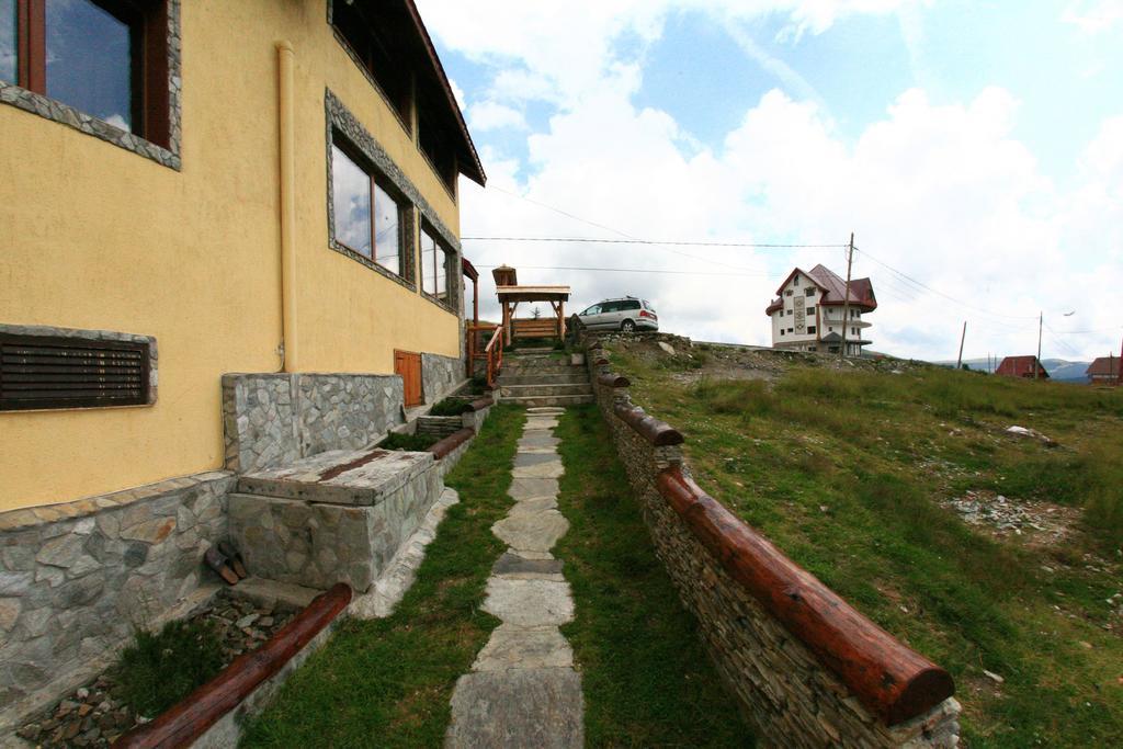 Piatra Rancii Hotel รานกา ภายนอก รูปภาพ